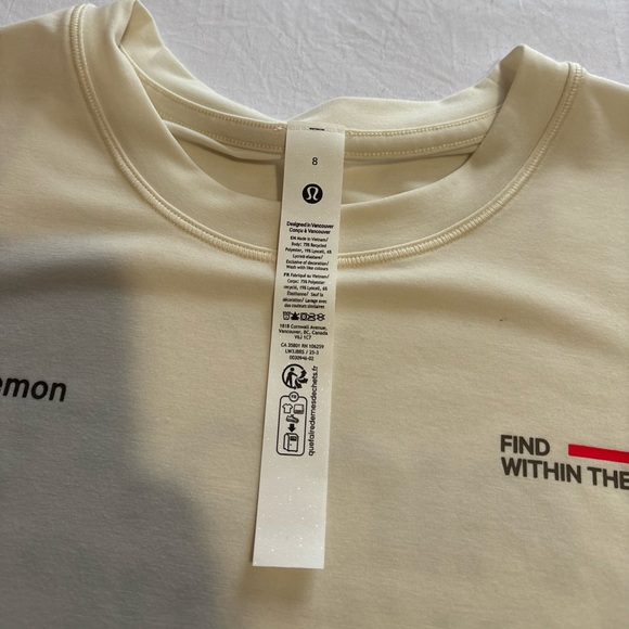 lululemon Jersey training short sleeve *Graphic - Picture 3 of 7